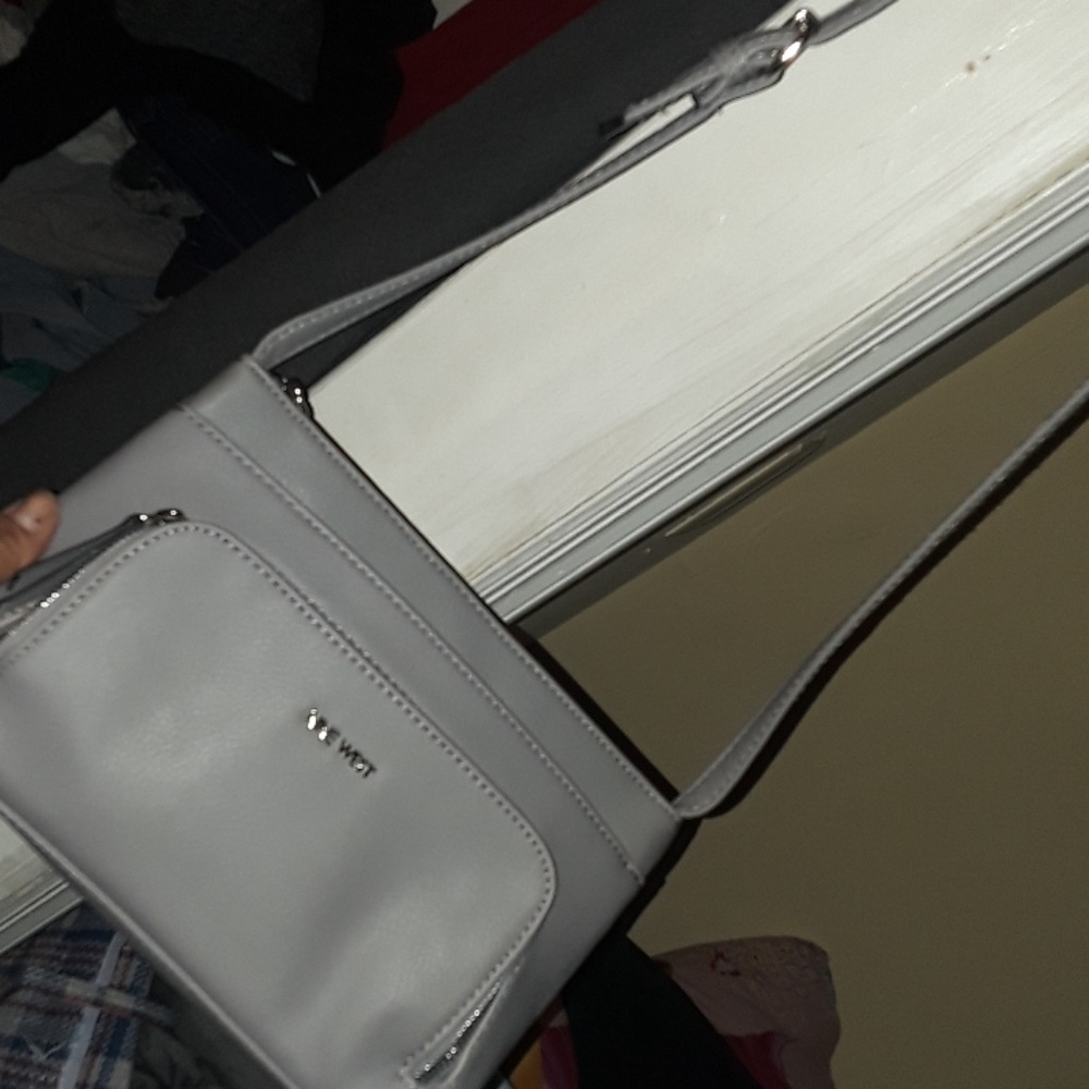 Nine West shoulder pruse